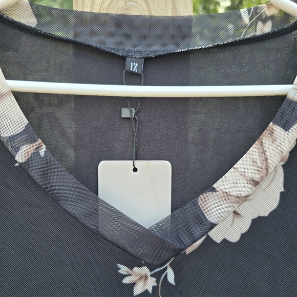 Floral Black Women's Top Sheer Sleeves Plus Size 1 - Picture 2 of 8